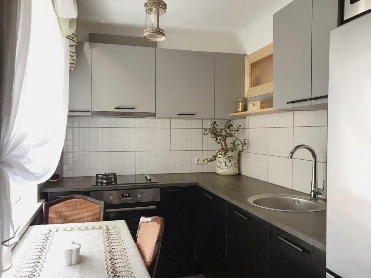 P Stradina Street 17 Apartment Ventspils Exterior photo